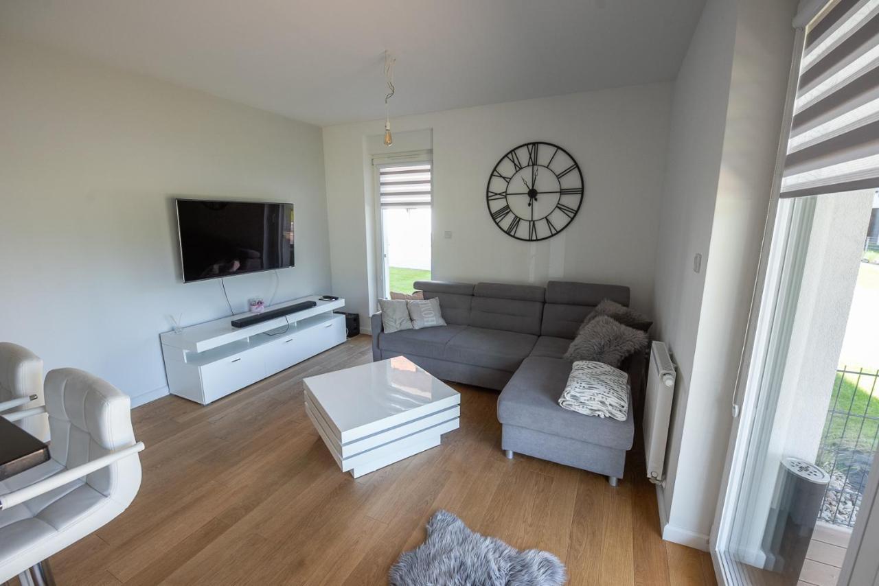 Apartament Nad Jeziorem W Ilawie- Mozliwosc Wynajecia Motorowki !! 이아와 외부 사진